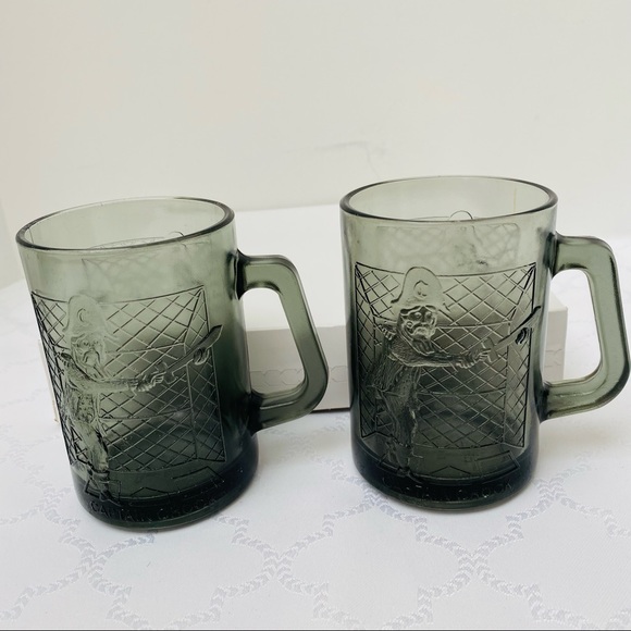 2 Vintage Captain Crook Glass Mug McDonalds Smokey Grey 1970’S Pirates Mugs - Picture 2 of 7